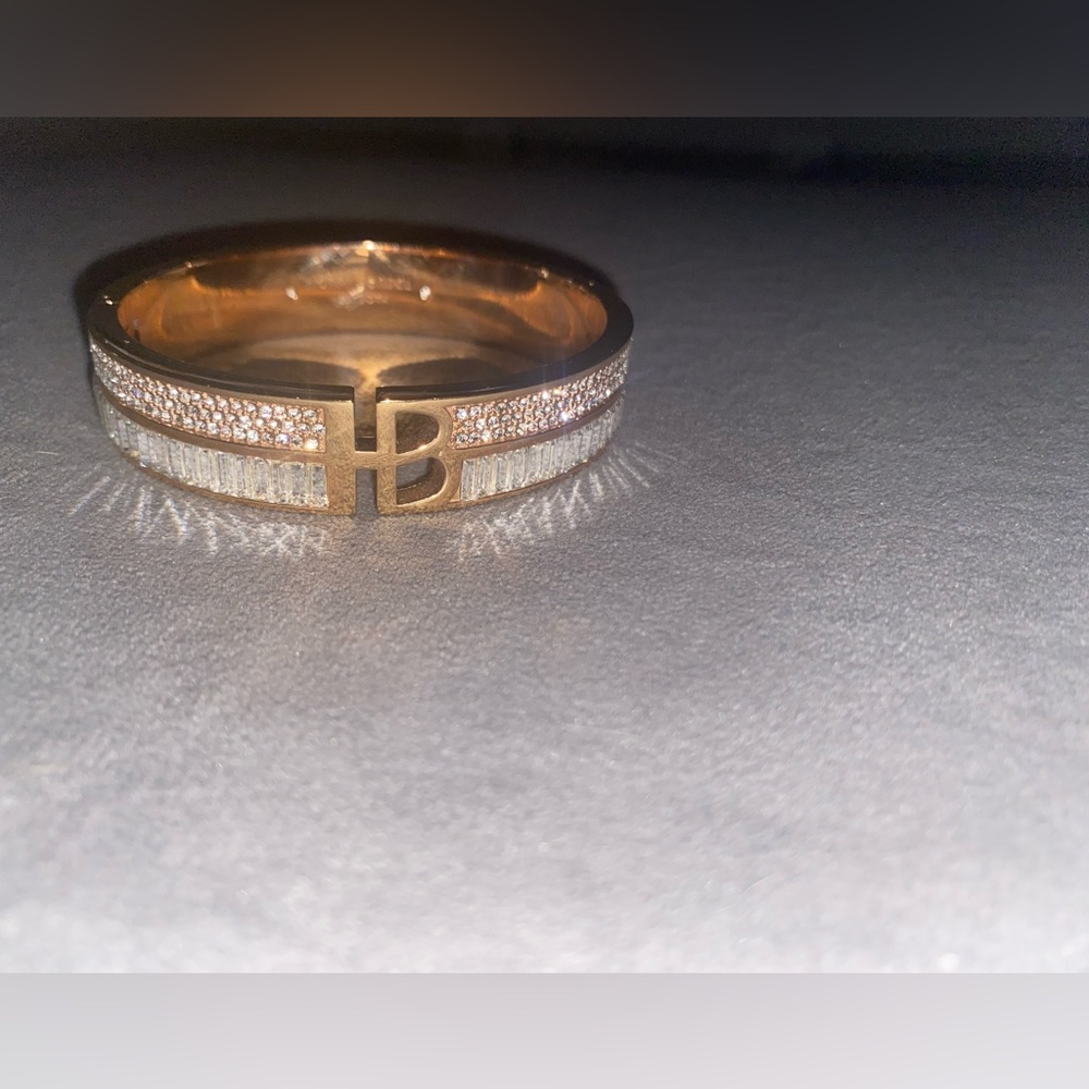 Henri Bendel bangle! GREAT condition!  DISCONTINUED!!